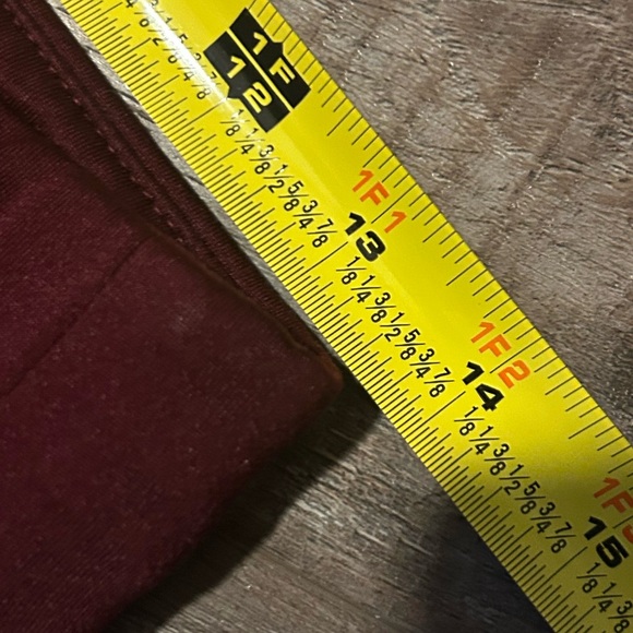 2pc Figs Burgundy jogger w vneck top Scrub Set xS great condition 151 - Picture 3 of 5